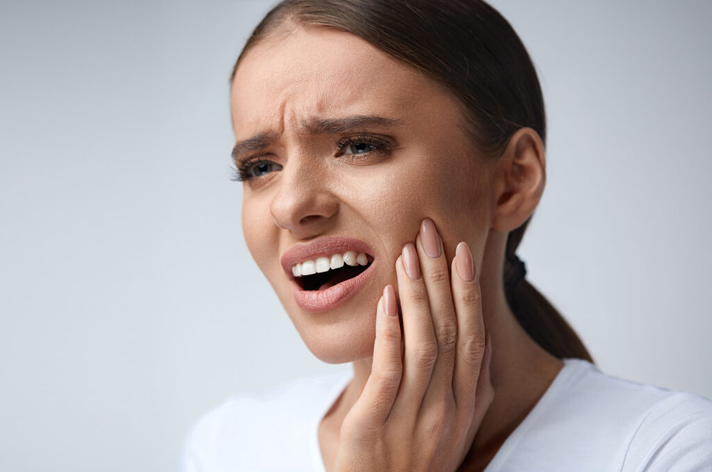 Why Do My Teeth Hurt When I Wake Up?